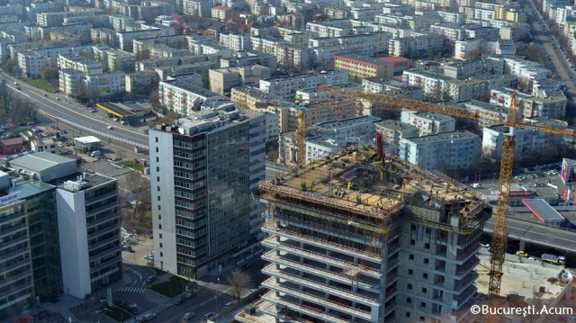 Acum o lună, Bucharest One ajunsese pe la etajul 10. Văzut din Sky Tower